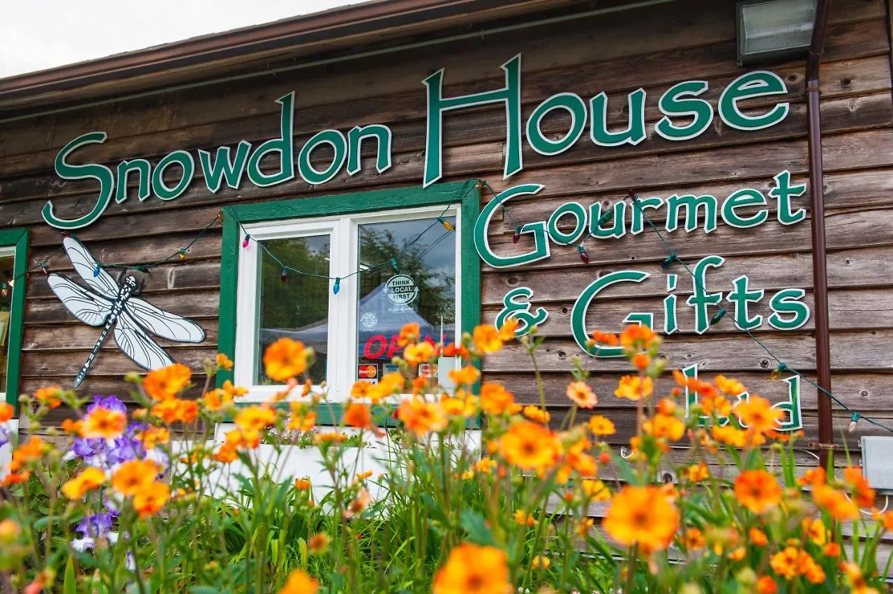 North Saanich Farm House B& B @ Snowdon House Bed & Breakfast 0*, North Saanich カナダ
